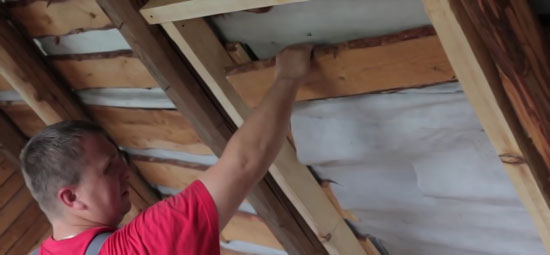 монтаж мансардных окон Velux